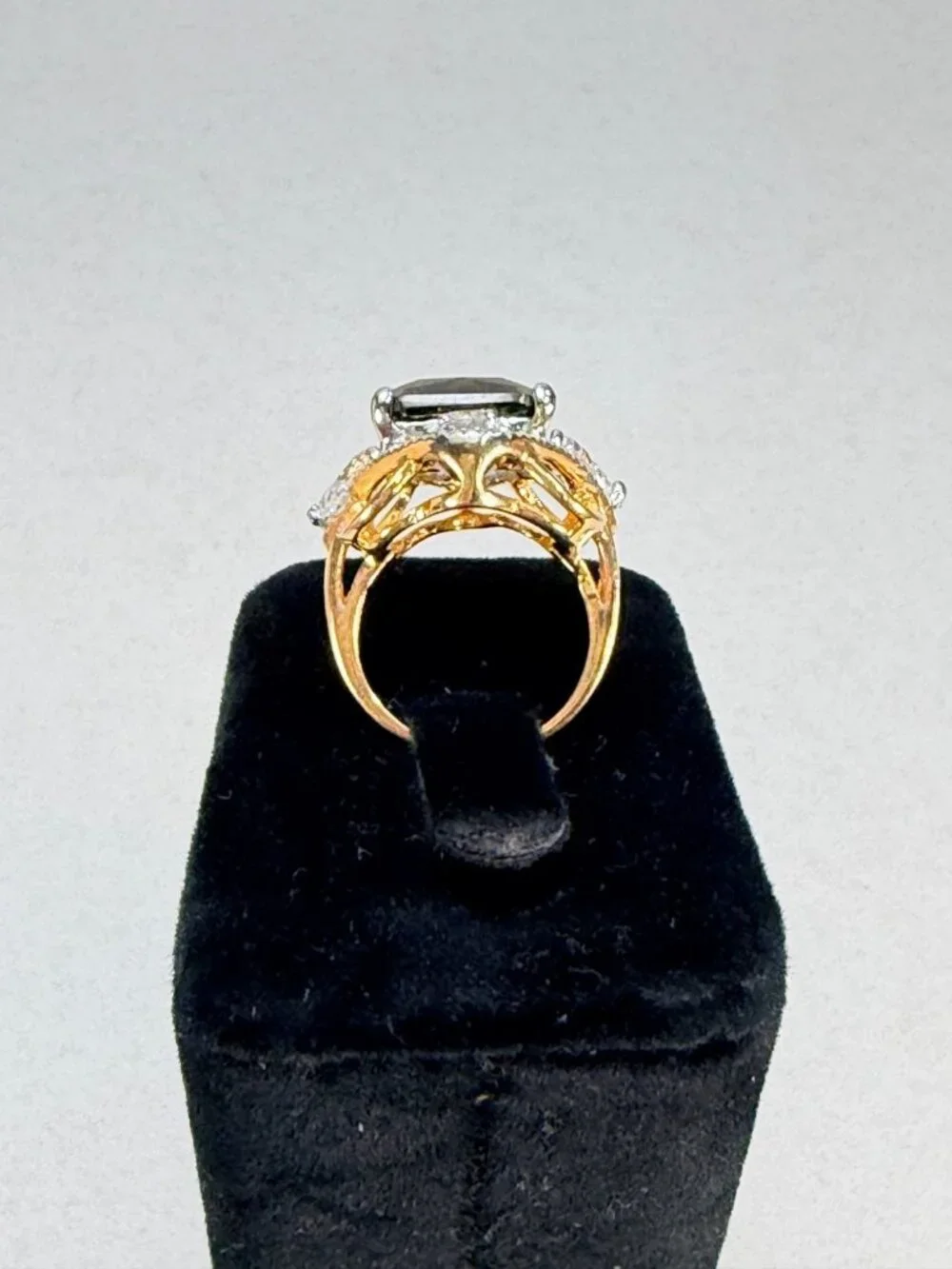 Huge Emerald Cut Green Crystal Statement Ring Gold Tone Cocktail Fashion Gift